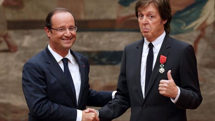 Paul McCartney převzal Řád čestné legie z rukou francouzského prezidenta Hollanda