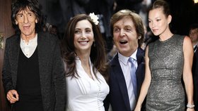 Na svatební party Paula McCartneyho a jeho manželky Nancy byli hlavními tahouny večera topmodelka Kate Moss a kytarista kapely Roling Stones Ronnie Wood.