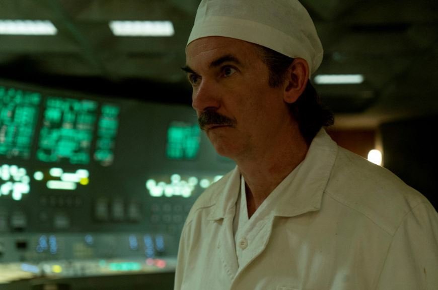 Paul Ritter v seriálu Černobyl
