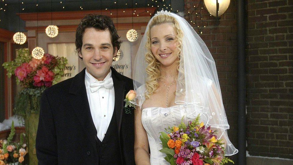 Paul Rudd a Lisa Kudrow jako Mike a Phoebe v seriálu Přátelé