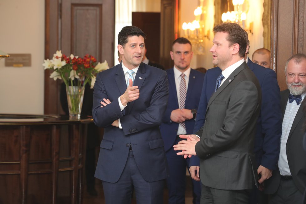 Třetí muž USA Paul Ryan navštívil českou Sněmovnu, přijal ho její šéf Radek Vondráček (ANO)