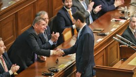 Paul Ryan si při návštěvě Sněmovny potřásl rukou s premiérem v demisi Andrejem Babišem