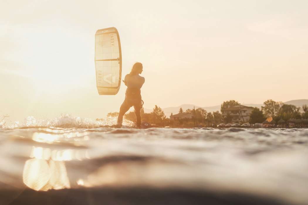 Paula Novotná je nejlepší českou závodnicí v kiteboardingu. Patří do špičky Světového poháru