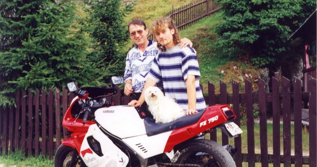 Otec Aloiz Vychodil a Ján Vychodil jezdili na motorkách velmi rádi.
