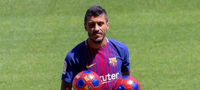 Brazilský záložník Paulinho přestoupil do Barcelony, fanoušci nadšení nejsou