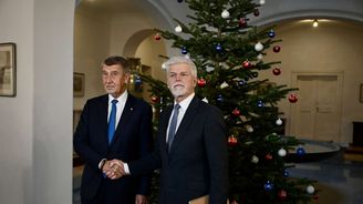 Babiš střet zájmů nestíhá vyřešit včas. Omlouvá se lhůtami zahraničních úřadů Babiš střet zájmů nestíhá vyřešit včas. Omlouvá se lhůtami zahraničních úřadů