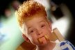 Trávníčkův syn Pavel Dytrt se proslavil reklamou na kečup, kde si cpe do pusy hranolky místo zubů.