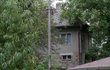 Šéf VZP vlastní také vilu v Ronově nad Doubravou, kde žijí jeho rodiče.