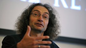 Zemřel fyzikální chemik Pavel Jungwirth.