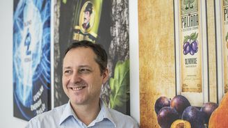 Černý trh s lihovinami se nikdy nevymýtí, říká šéf Palírny u Zeleného stromu Pavel Kadlec