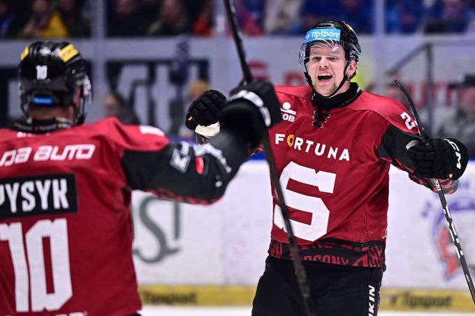 ONLINE: Plzeň - Sparta 5:6. Pardubice vyhrály v Litvínově, Kometa opět vede ONLINE: Plzeň - Sparta 5:6. Pardubice vyhrály v Litvínově, Kometa opět vede