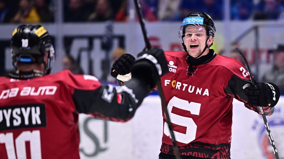 Pavel Kousal slaví gól do sítě Plzně