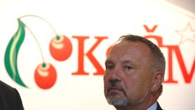 Šéf poslanců KSČM Pavel Kováčik se nachází ve vážném stavu v nemocnici.