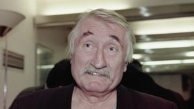 Zesnulý Pavel Landovský