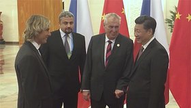 Miloš Zeman, Pavel Nedvěd a čínský vůdce Si Ťi-pching.