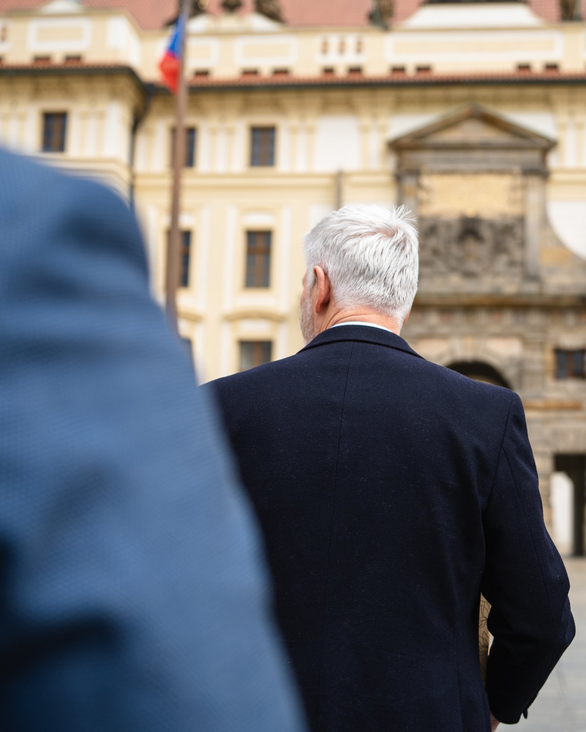 Prezident Petr Pavel se stěhuje na Pražský hrad z Hrzánského paláce (27.3.2023)