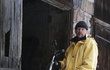 Jediný Pavlův luxus. Na babetě jezdí, když počasí dovolí, do nejbližší vesnice. Je to jeho jediné spojení se světem. Jinak chodí kilometry pěšky. Jediný Pavlův luxus. Na babetě jezdí, když počasí dovolí, do nejbližší vesnice. Je to jeho jediné spojení se světem. Jinak chodí kilometry pěšky.