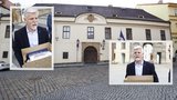 Prezident Pavel se přestěhoval: Krabice si z Hrzánského paláce na Hrad nesl sám