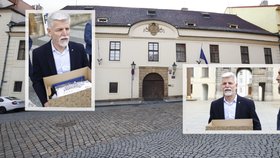 Prezident Pavel se přestěhoval: Krabice si z Hrzánského paláce na Hrad nesl sám