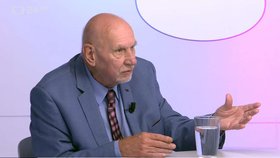 Bývalý předseda Ústavního soudu a politik Pavel Rychetský.