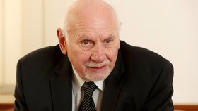 Předseda Ústavního soudu Pavel Rychetský.