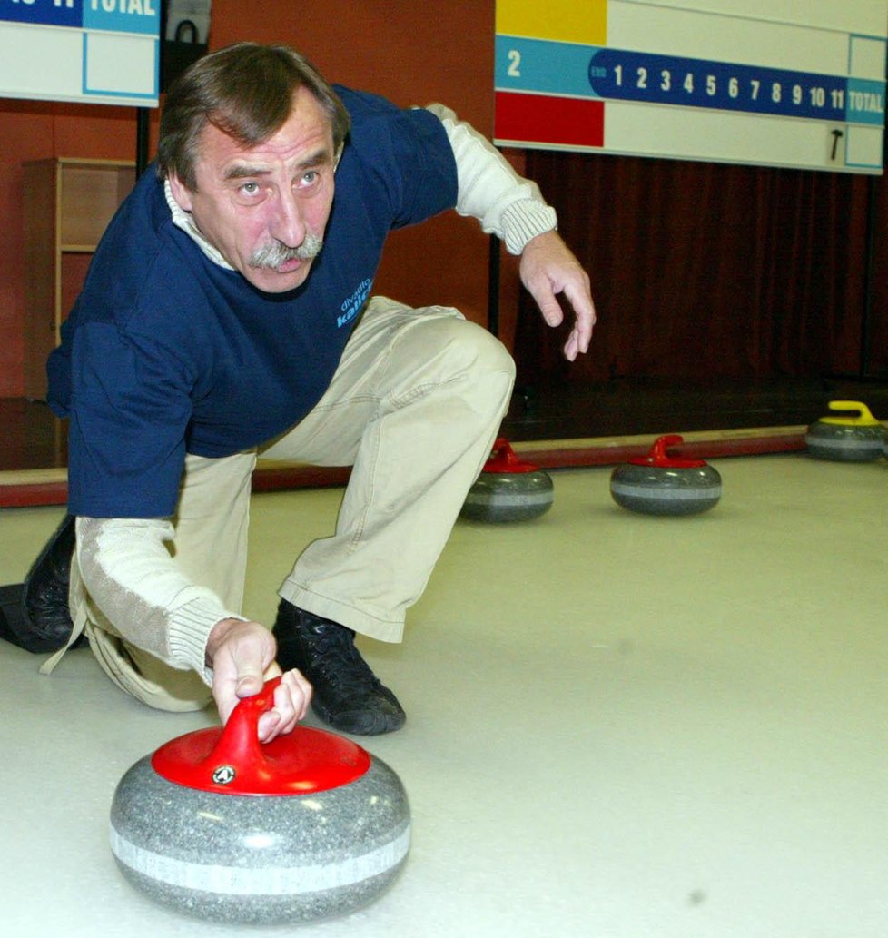 Pavel Zedníček má rád i curling