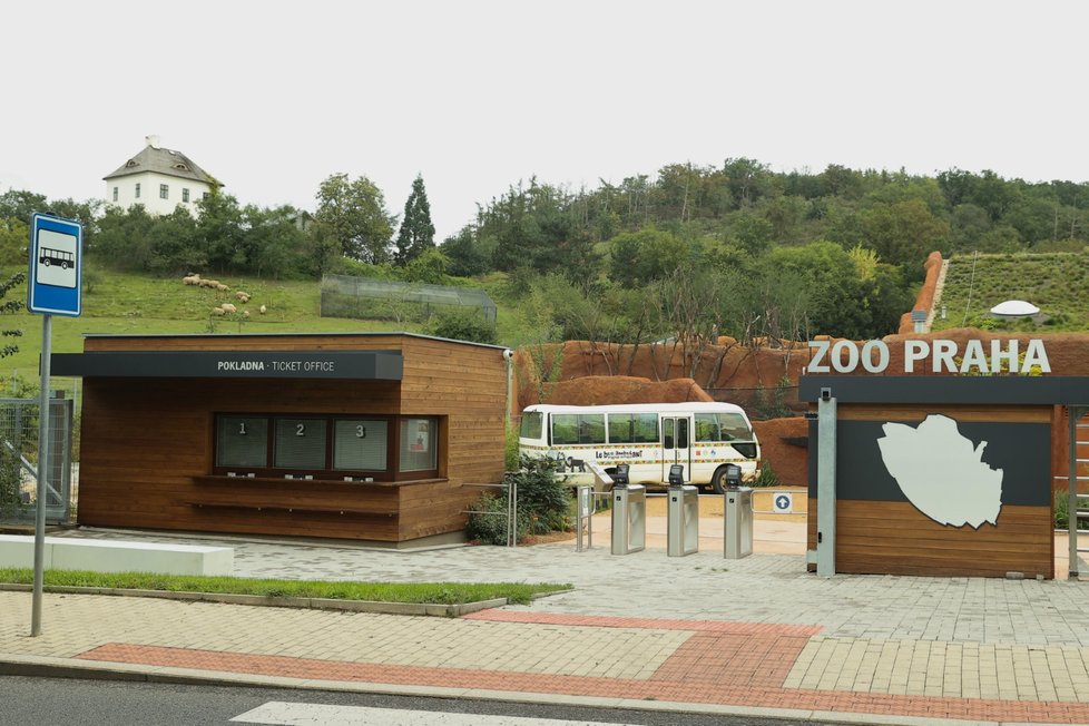 Nový pavilon goril v pražské zoo s názvem Rezervace Dja, 21. září 2022.