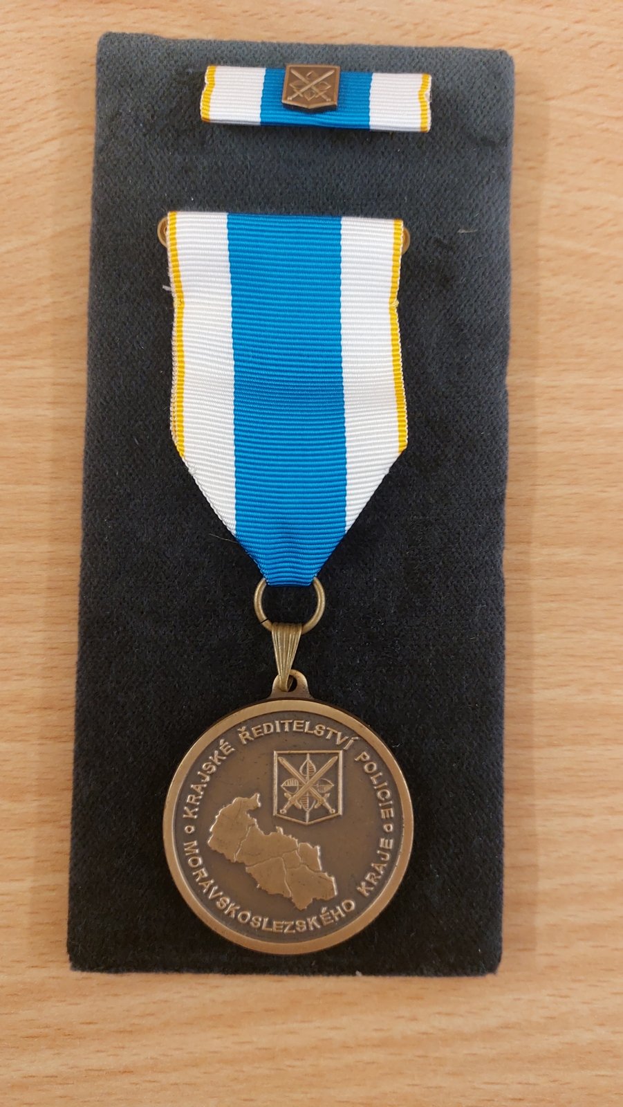 Ukradená medaile ředitele Moravskoslezského kraje.