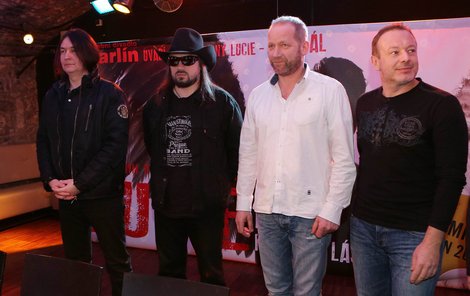 Kapela Lucie v plné síle (zleva: PBCH, Robert Kodym, David Koller a Michal Dvořák).