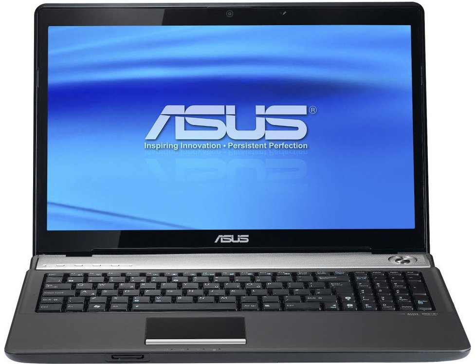 Asus N61JV: Rychlý při práci i při hraní her, baterie vydrží jen 97 minut. Operační paměť: 4096 MB; Pevný disk: 500 GB; Cena: cca 19 999 Kč