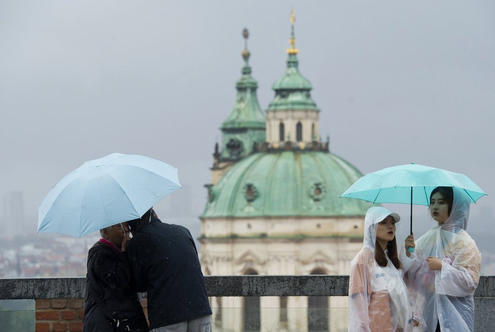 Zamračené léto: Deštníky neodkládejte, hodit se budou i dál. Hrozí přeháňky