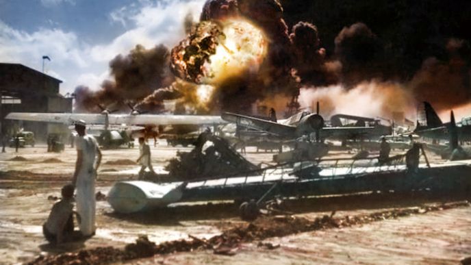 7. prosince 1941 provedli Japonci překvapivý útok na vojenskou základnu Pearl Harbor 7. prosince 1941 provedli Japonci překvapivý útok na vojenskou základnu Pearl Harbor