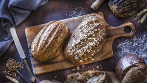 Starý chleba rozhodně nevyhazujte. Vyřeší nehody v kuchyni i jinde!