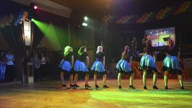 Děvčata z country spolku vystupovala na různých akcích. V souboru jsou tanečnice různého věku a průběžně se obměňují.
