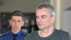 Jaromír Šmídek si odsedí 28 let za vraždu 21letého muže a zneužití dítěte