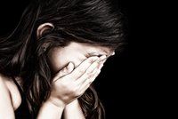 Pedofilové přinutili stovky dětí k natáčení porna: Dětské slzy pak prodávali za pár korun…
