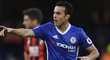 Útočník Chelsea Pedro slaví gól proti Bournemouthu