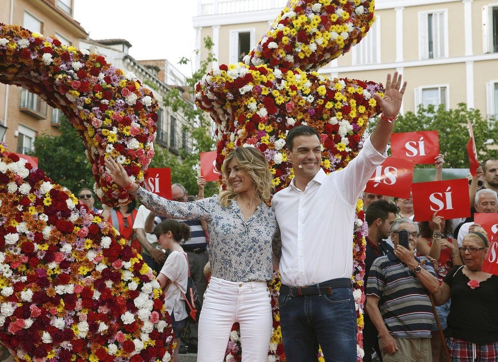 Španělský premiér Pedro Sánchez a jeho manželka Begoña Gómez