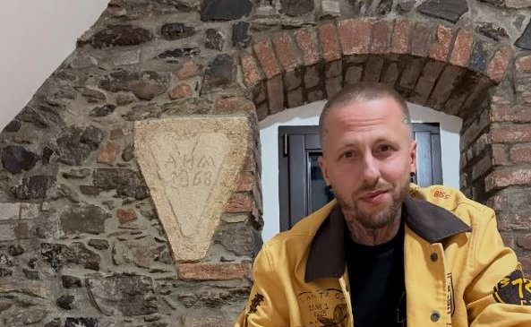 Pekař čelí strachu: Zpěváka čeká operace nádoru | Blesk.cz