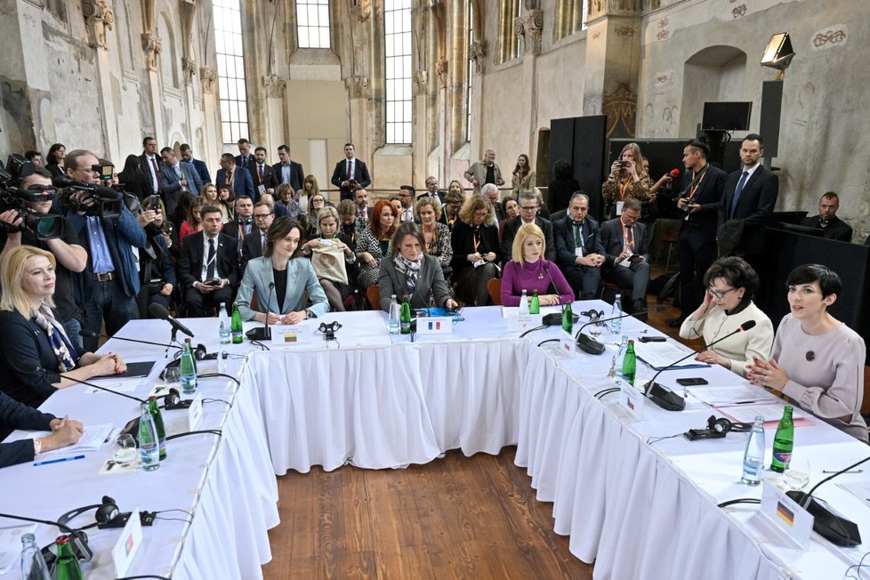 Šéfům parlamentních komor začal program před konferencí zemí EU v Praze. (23. 4. 2023)