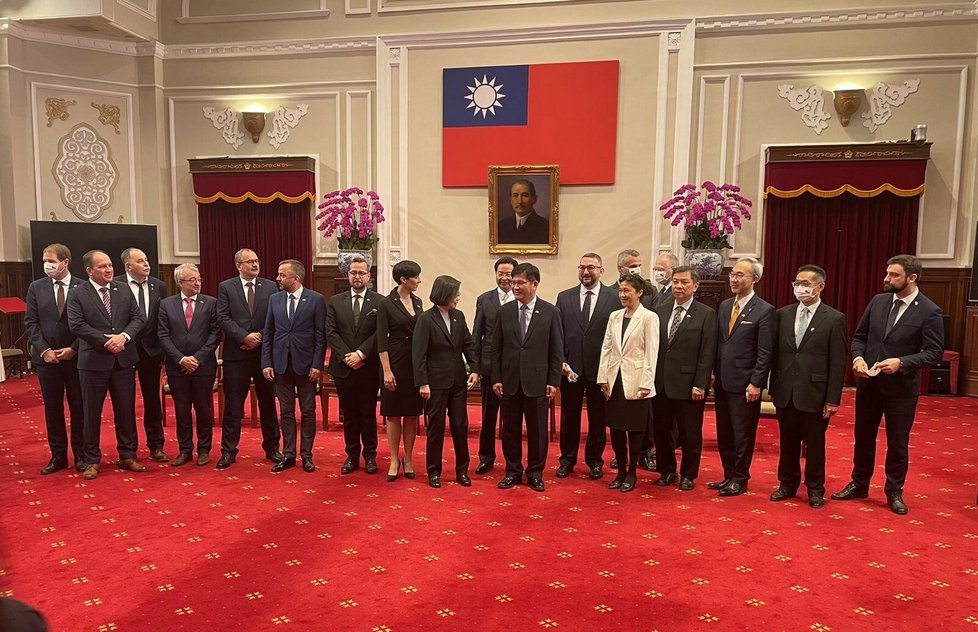 Předsedkyně Sněmovny Markéta Pekarová Adamová (TOP09) na jednání s tchajwanskou prezidentkou Cchaj Jing-wen (27.3.2023)