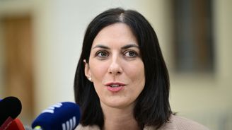 Začal sněm TOP 09, na programu je volba nového předsedy. Kandidát je jen jeden Začal sněm TOP 09, na programu je volba nového předsedy. Kandidát je jen jeden