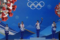 Pro medaili „nahoře bez“. Olympionici v Pekingu smí sundat roušky na stupních vítězů