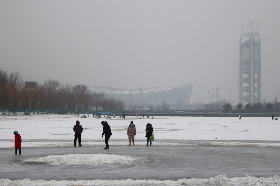 Obyvatelé Pekingu před olympijskými hrami.