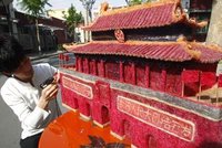 Model Pekingské věže z lidských vlasů!