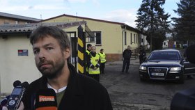 Ministr spravedlnosti Robert Pelikán navštívil zařízení pro zadržené migranty v Drahonicích.