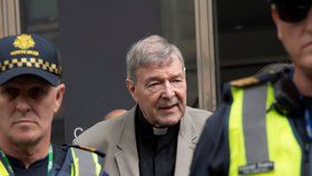 Podle soudu kardinál George Pell zneužíval chlapce. Jde tak o prvního vinného kardinála, který byl blízkým spolupracovníkem papeže.