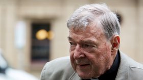 Australský kardinál George Pell (77) si za zneužívání chlapců odsedí 6 let.