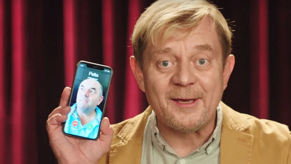 „Slyšíme se?“ Fotbalový bafuňář Miroslav Pelta se stal hvězdou reklamního spotu Petra Čtvrtníčka