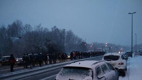 Fronta pendlerů, která se chce otestovat kvůli nové německé povinnosti (24.1.2020)